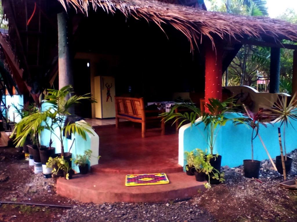Lennon'S Place Backpacker Hostel Panglao Εξωτερικό φωτογραφία