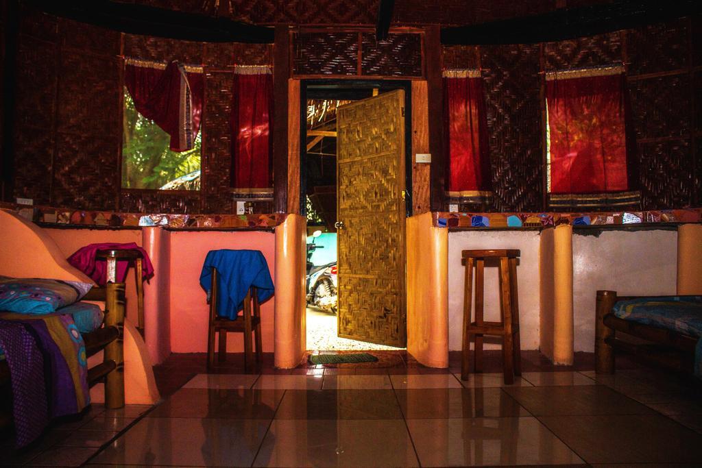Lennon'S Place Backpacker Hostel Panglao Εξωτερικό φωτογραφία