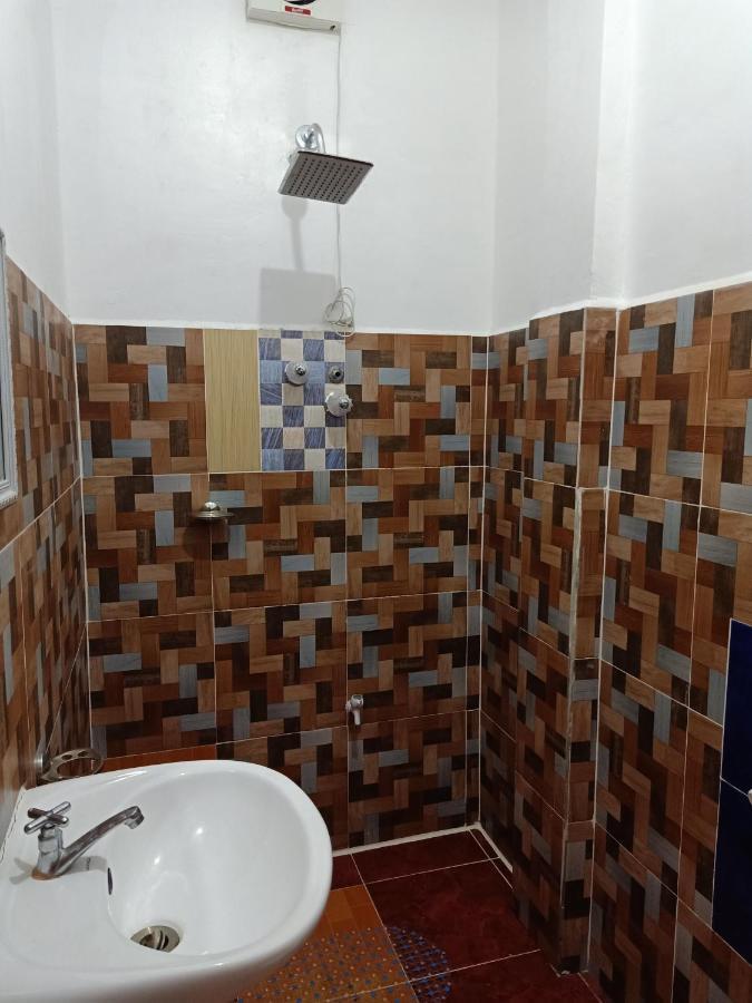 Lennon'S Place Backpacker Hostel Panglao Εξωτερικό φωτογραφία